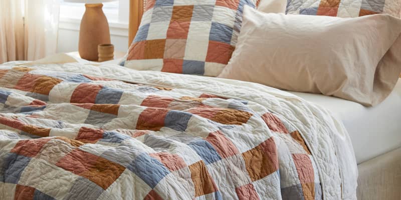 Traditional quilts new arrivals
